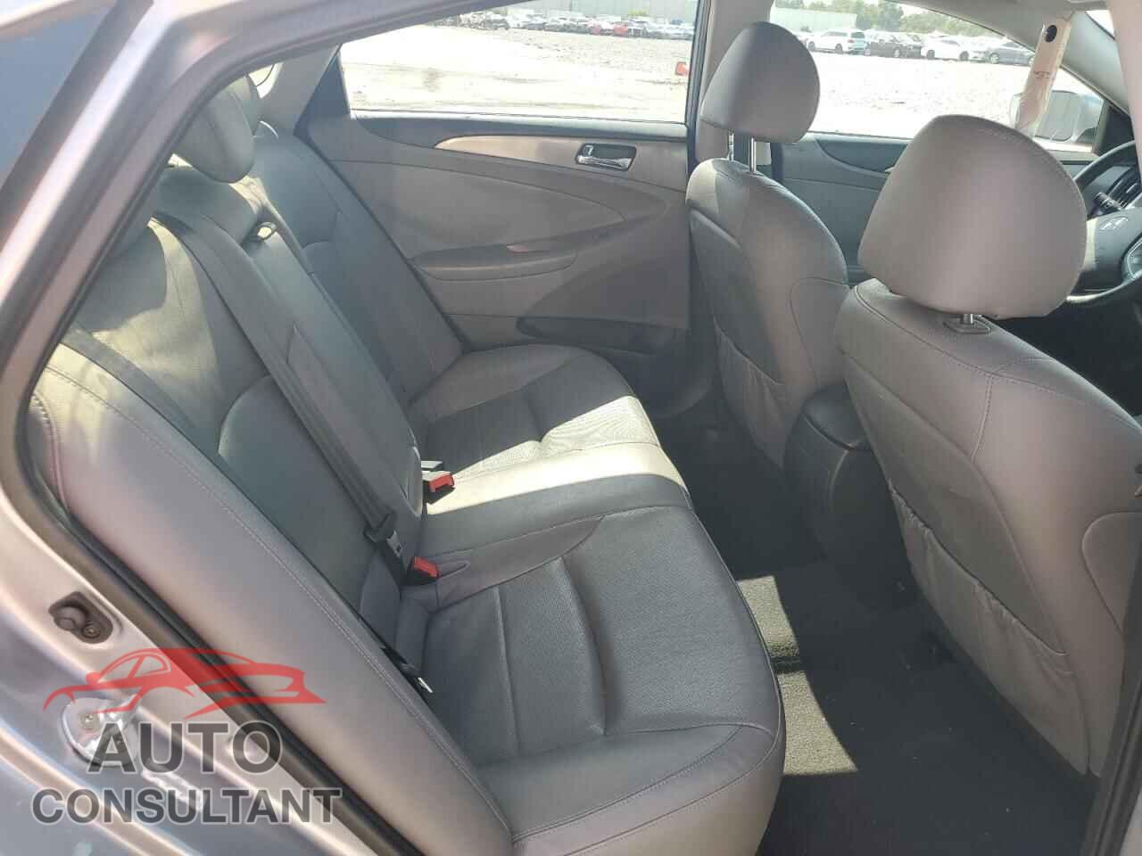 HYUNDAI SONATA 2014 - KMHEC4A43EA112603