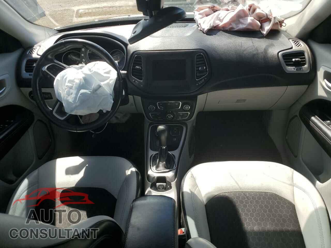 JEEP COMPASS 2017 - 3C4NJDBB5HT688715