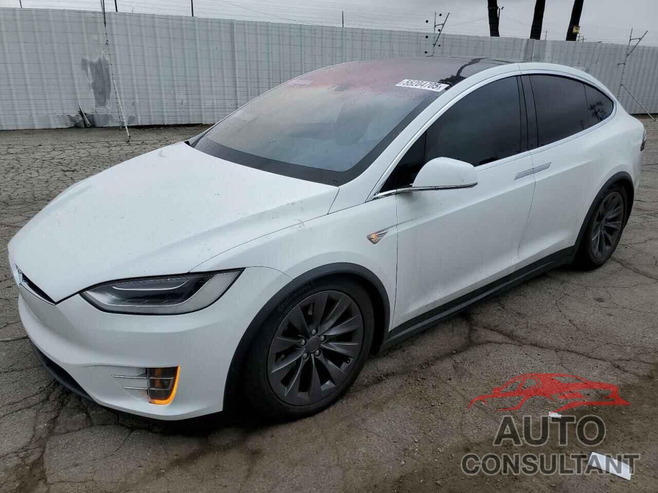TESLA MODEL X 2016 - 5YJXCAE22GF015603