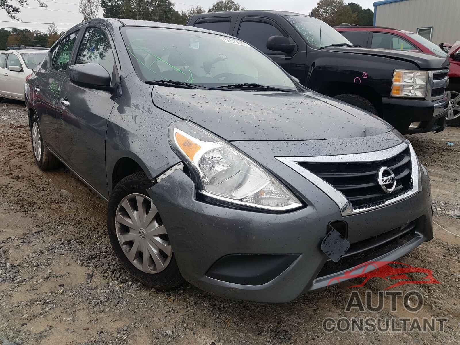 NISSAN VERSA 2017 - 3N1CN7AP7HL814263