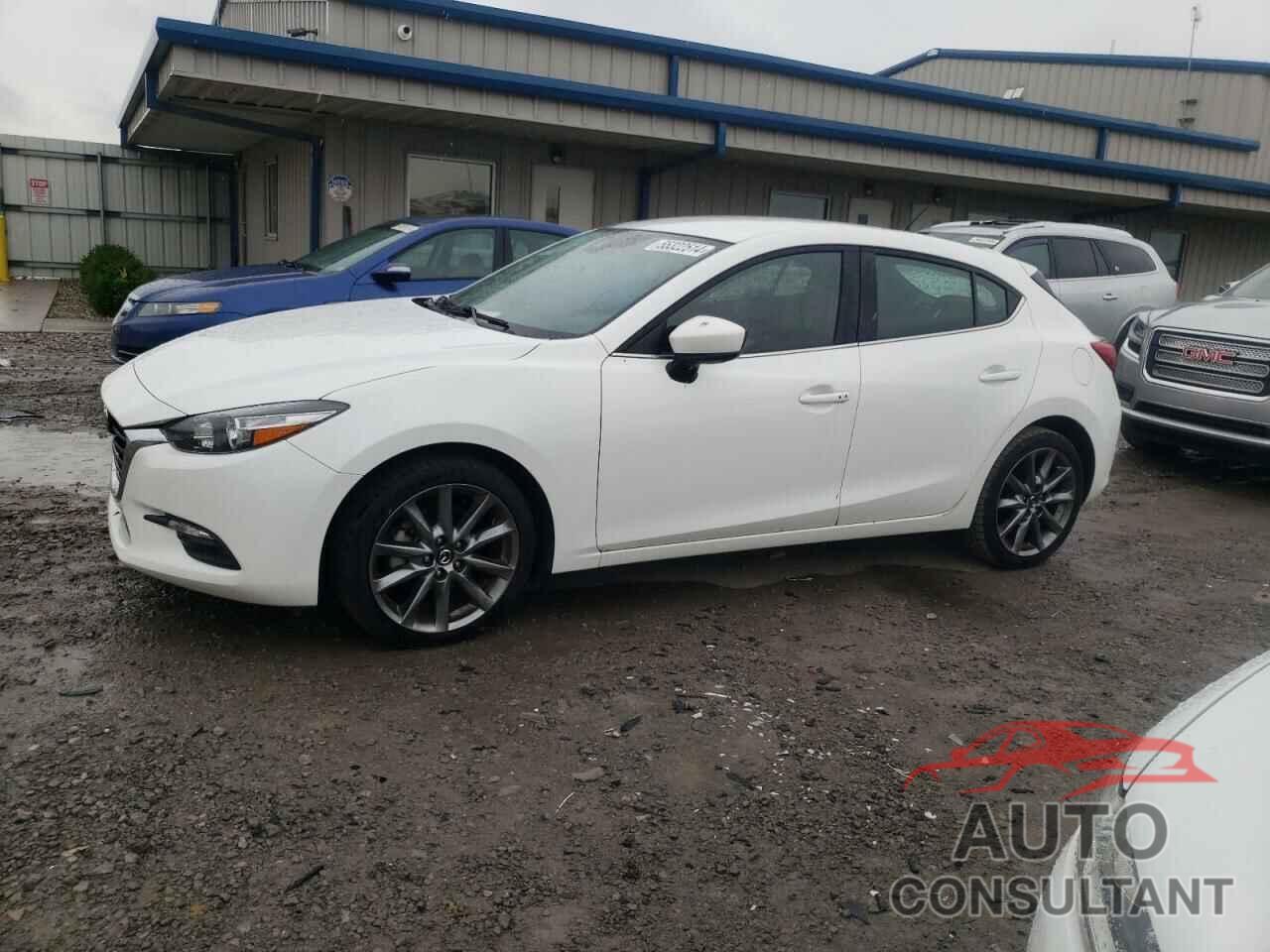 MAZDA 3 2018 - 3MZBN1L39JM214745