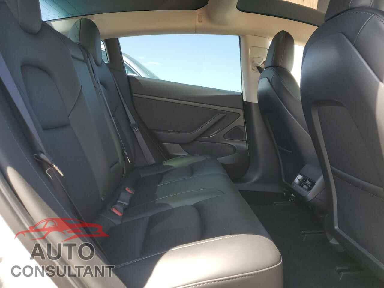 TESLA MODEL 3 2020 - 5YJ3E1EA2LF805753