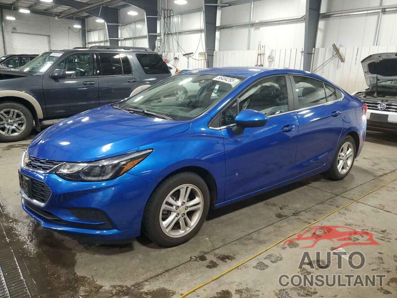 CHEVROLET CRUZE 2018 - 1G1BE5SM5J7117064