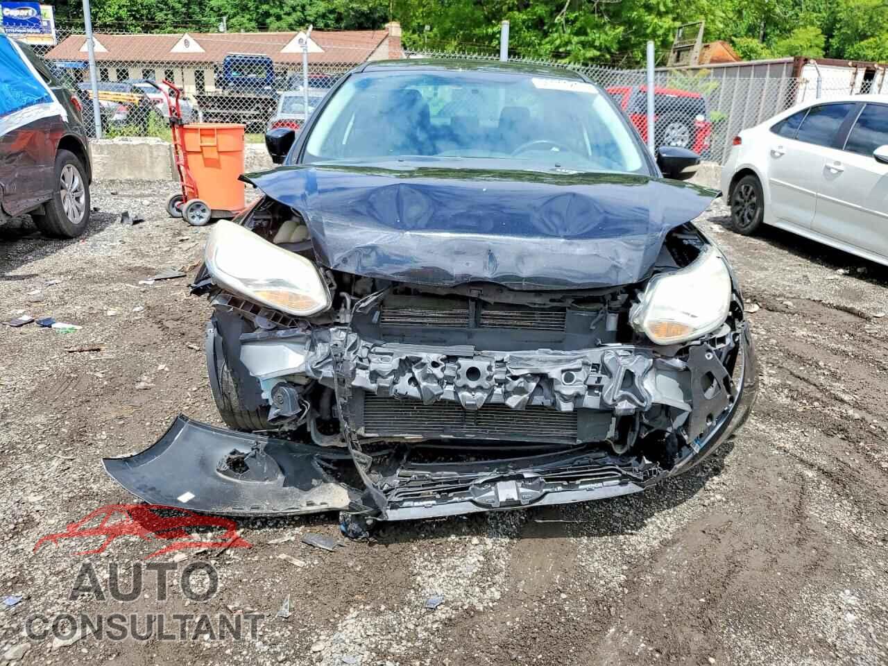 FORD FOCUS 2014 - 1FADP3F24EL410643