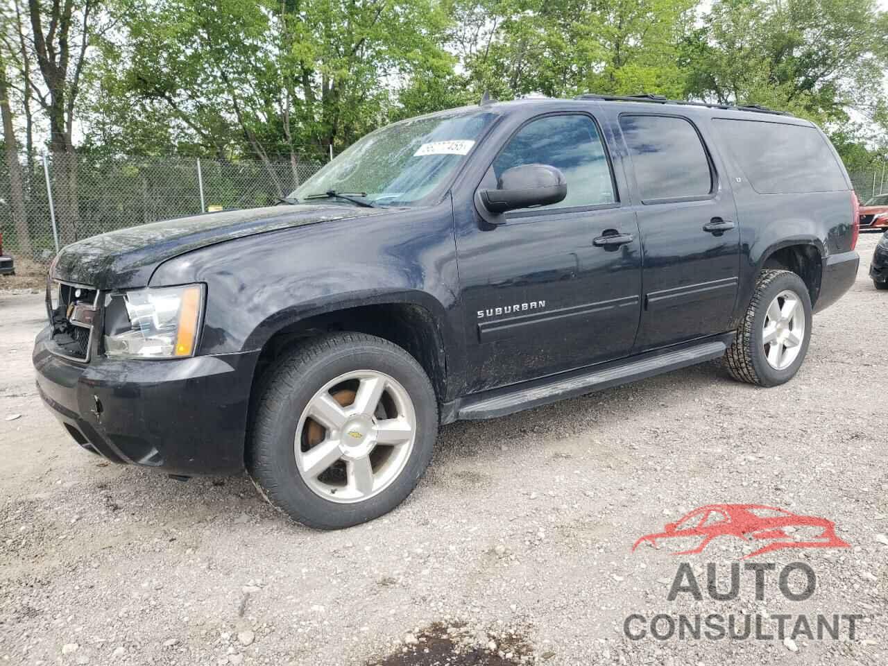 CHEVROLET SUBURBAN 2013 - 1GNSKJE70DR206572