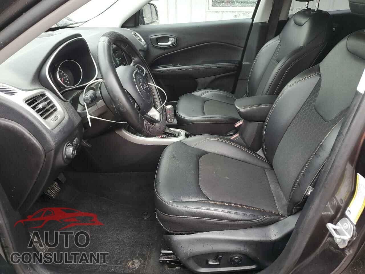 JEEP COMPASS 2020 - 3C4NJDBB2LT104702