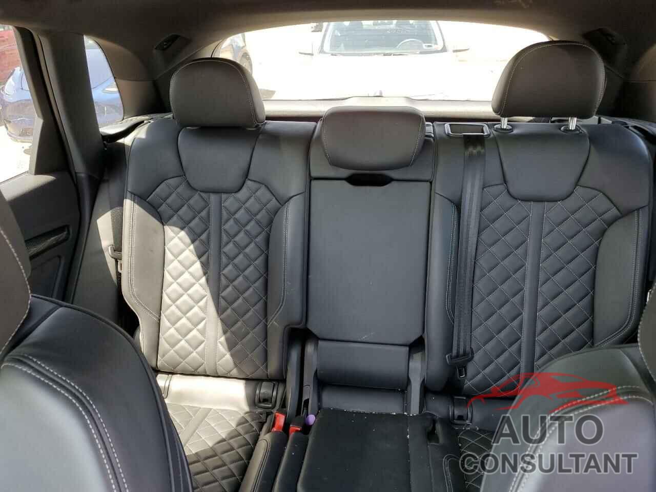 AUDI SQ5 2018 - WA1A4AFY5J2102468