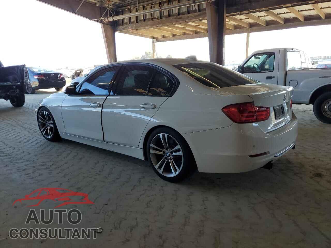 BMW 3 SERIES 2012 - WBA3A9C53CF270618