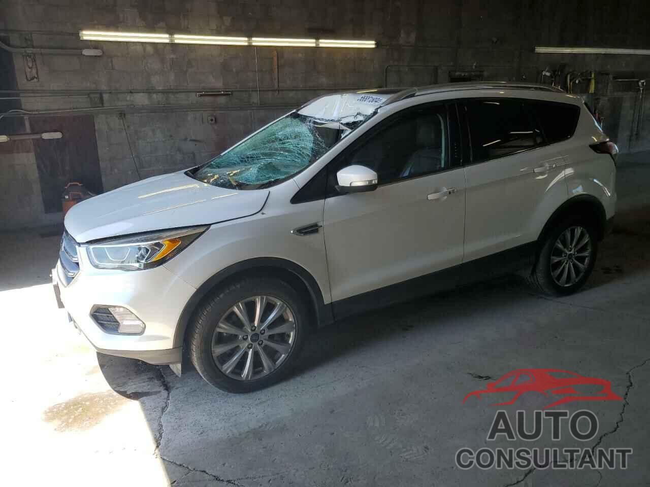 FORD ESCAPE 2017 - 1FMCU9J93HUF03993