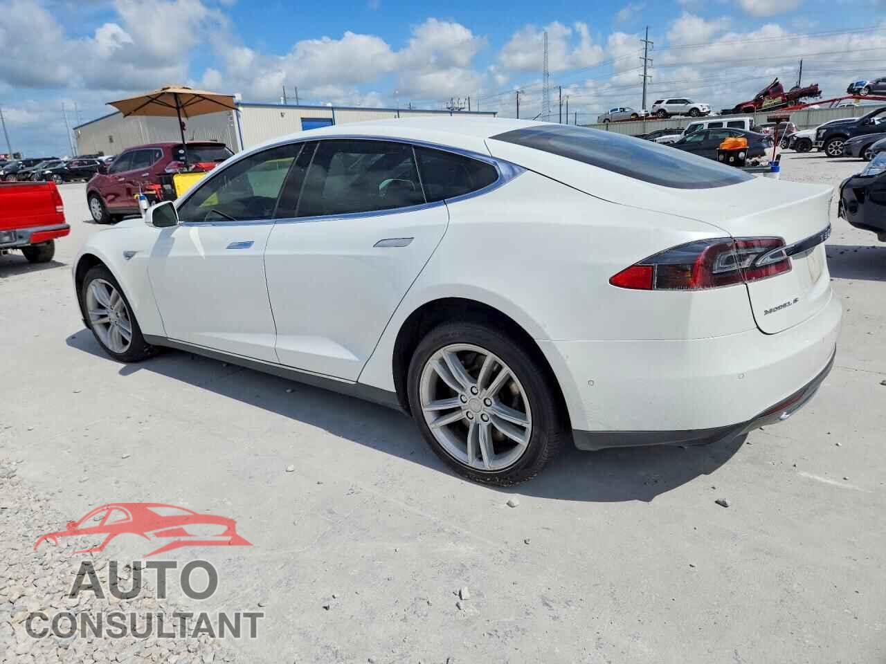 TESLA MODEL S 2014 - 5YJSA1H20EFP67857
