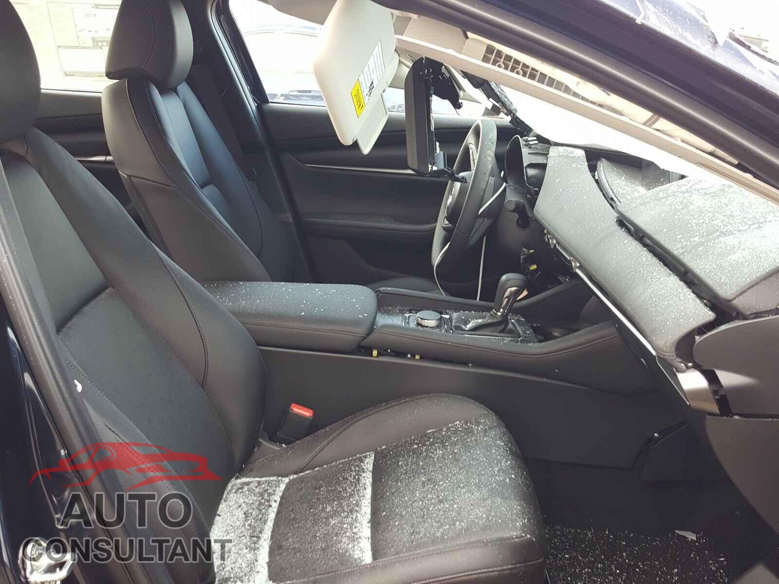 MAZDA 3 2021 - JM1BPABLXM1303076