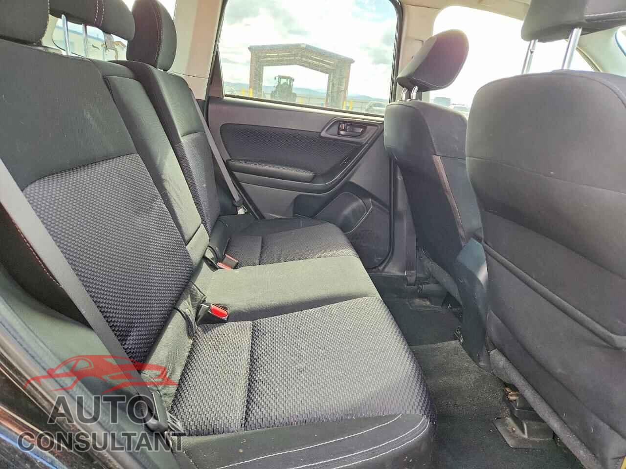 SUBARU FORESTER 2017 - JF2SJAEC5HH521843