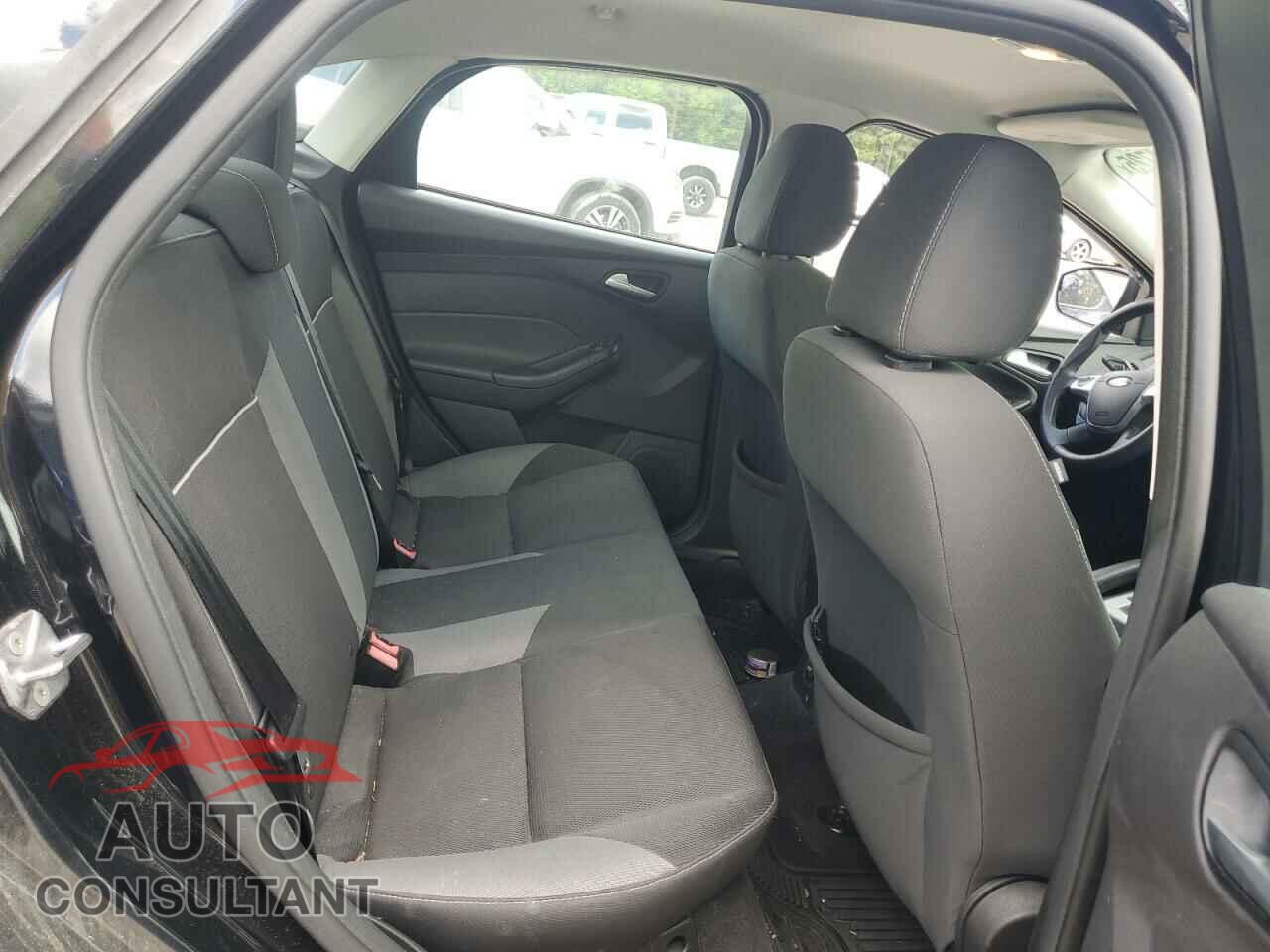 FORD FOCUS 2014 - 1FADP3F23EL202544