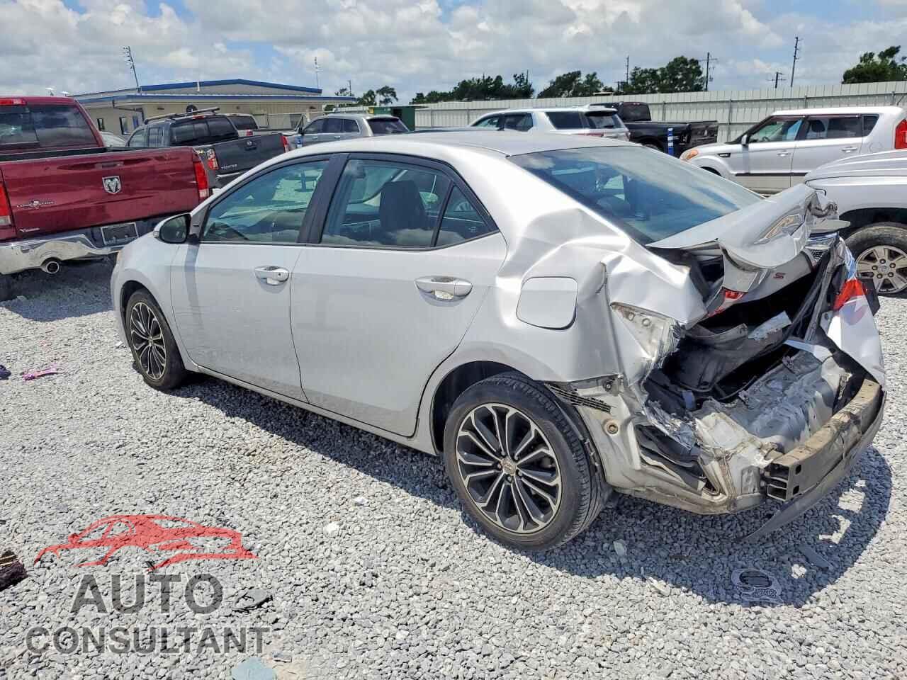 TOYOTA COROLLA 2015 - 2T1BURHEXFC330681