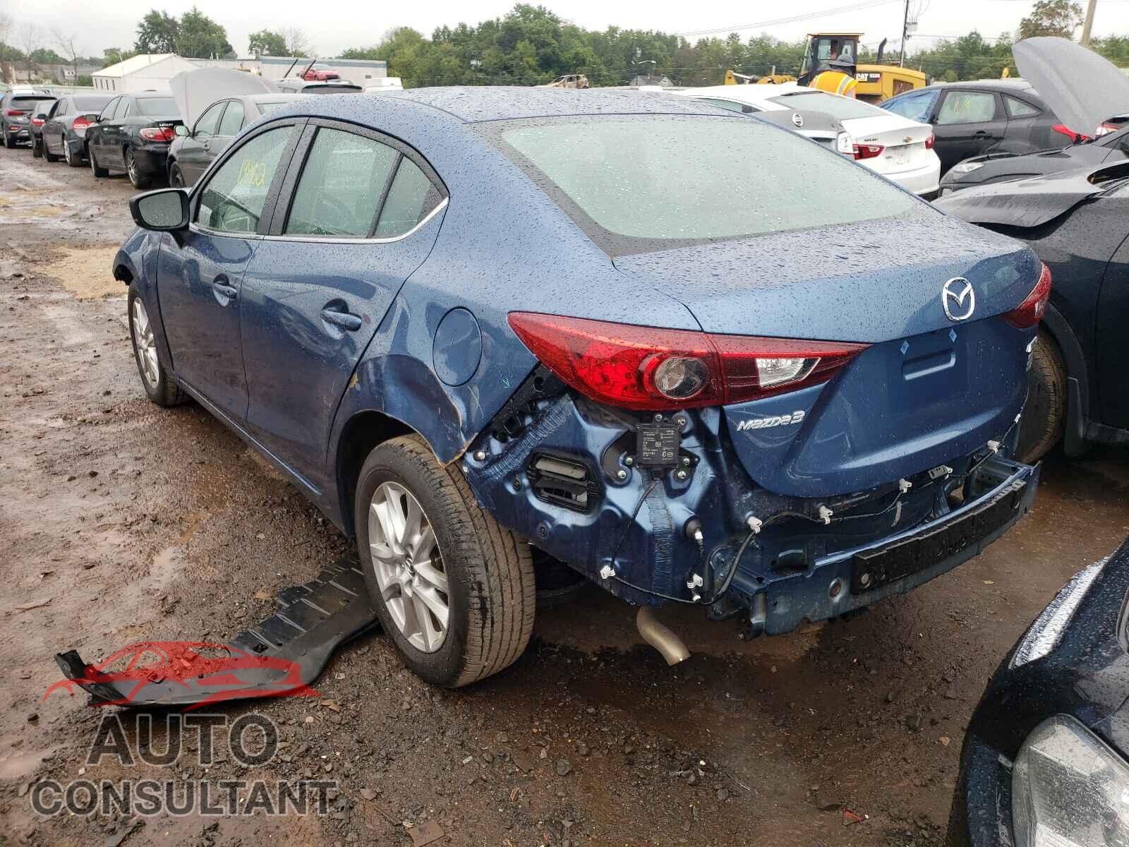 MAZDA 3 2018 - 3MZBN1U75JM214436