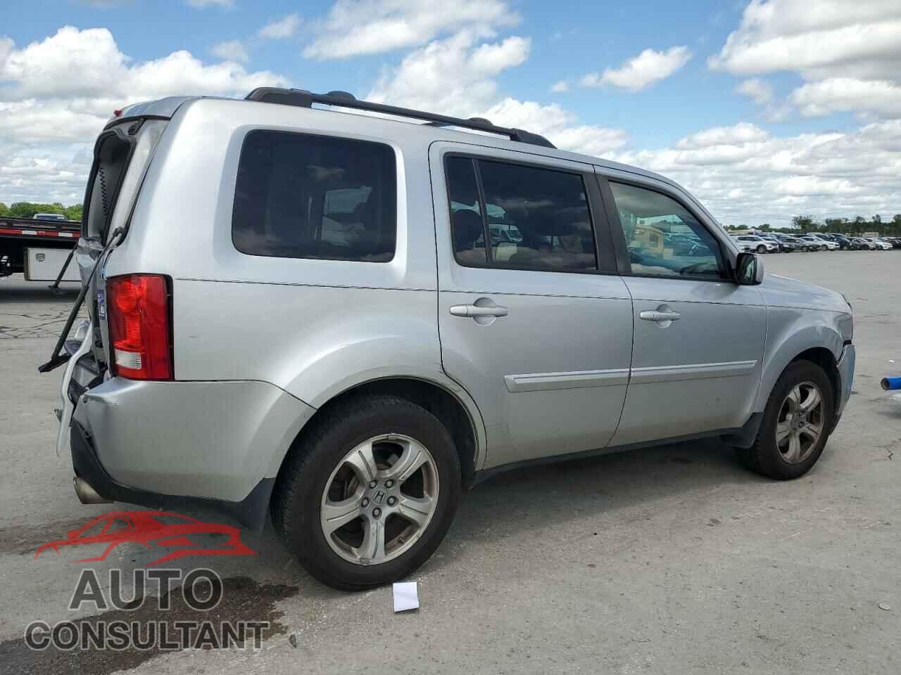 HONDA PILOT 2013 - 5FNYF4H55DB024388