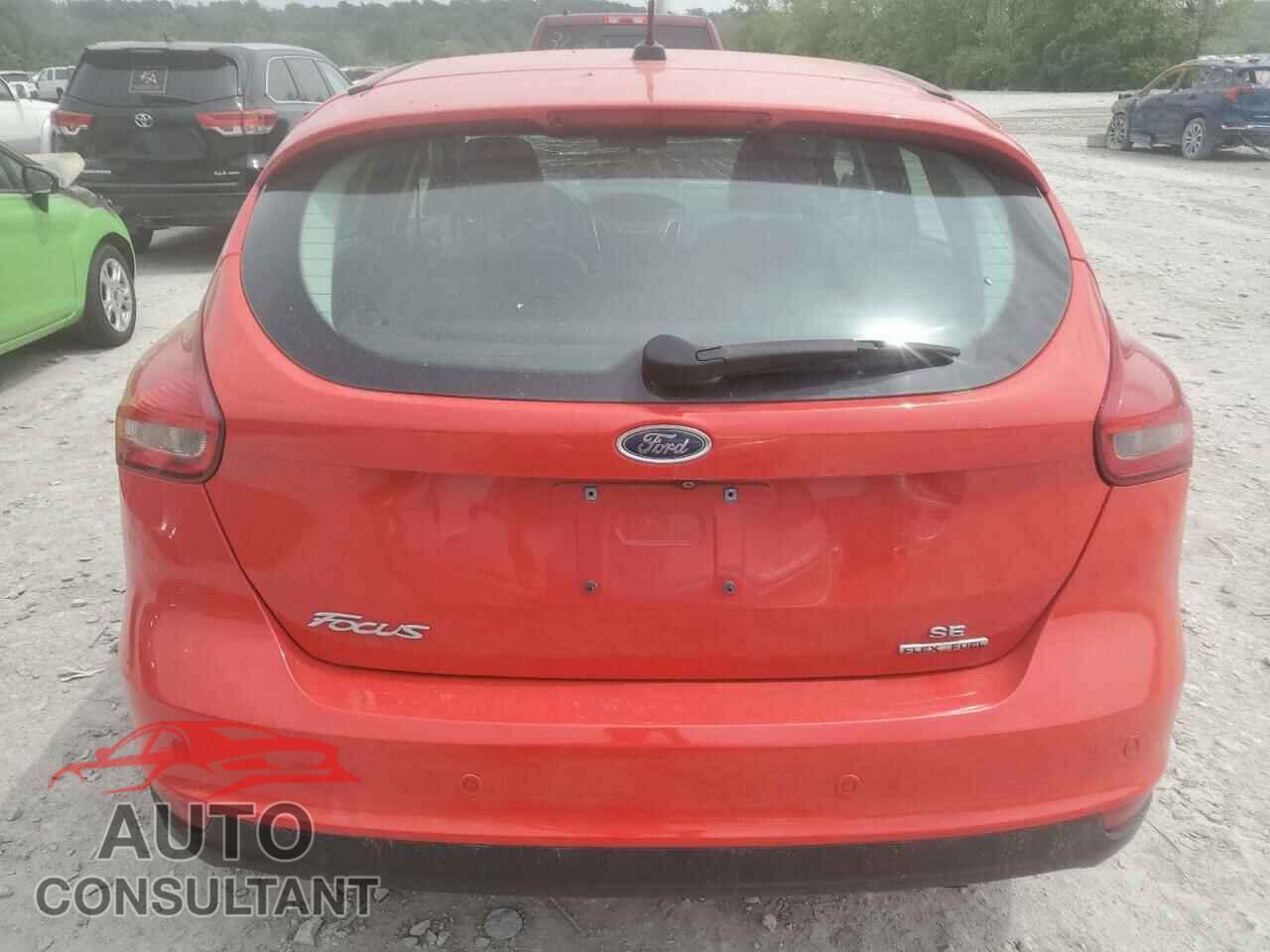 FORD FOCUS 2016 - 1FADP3K26GL388573