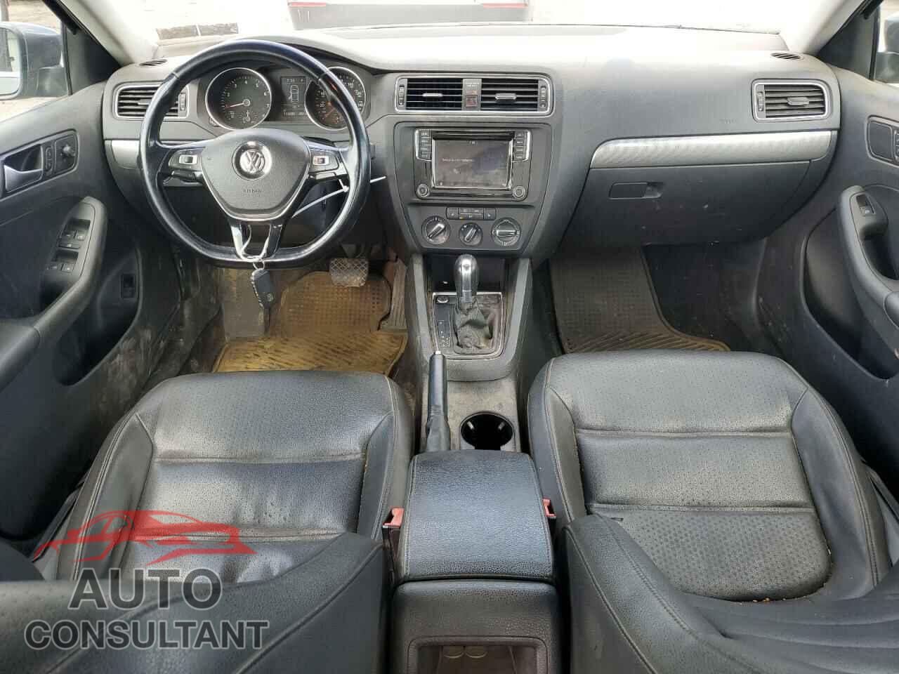VOLKSWAGEN JETTA 2017 - 3VWDB7AJXHM314370