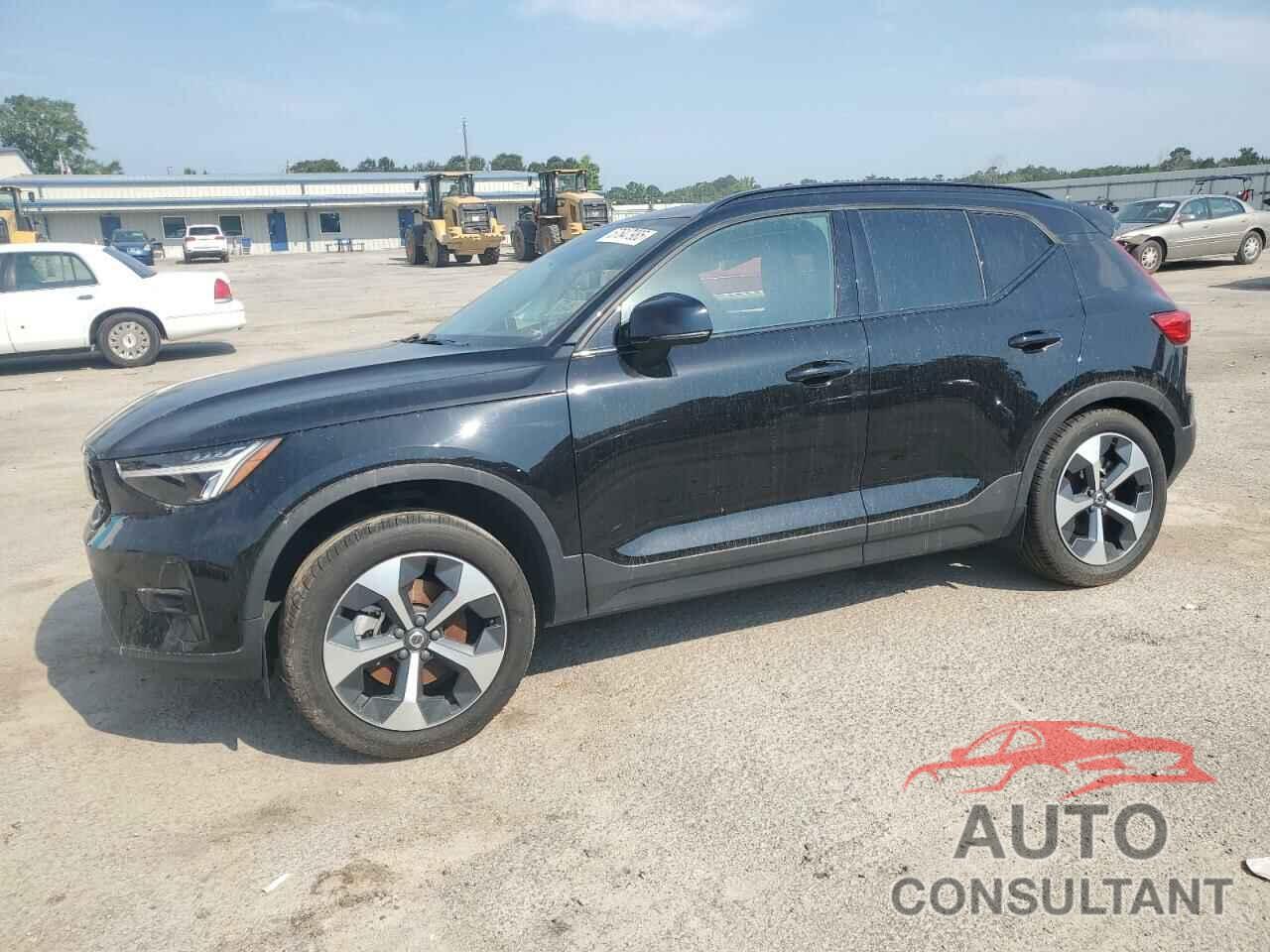 VOLVO XC40 PLUS 2023 - YV4L12UW0P2069853