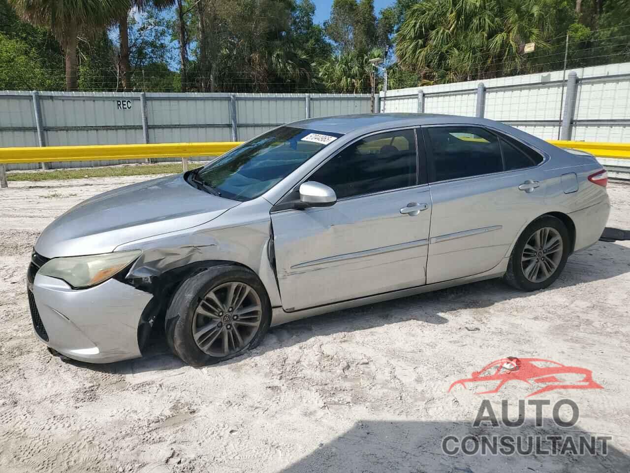 TOYOTA CAMRY 2016 - 4T1BF1FK4GU540181