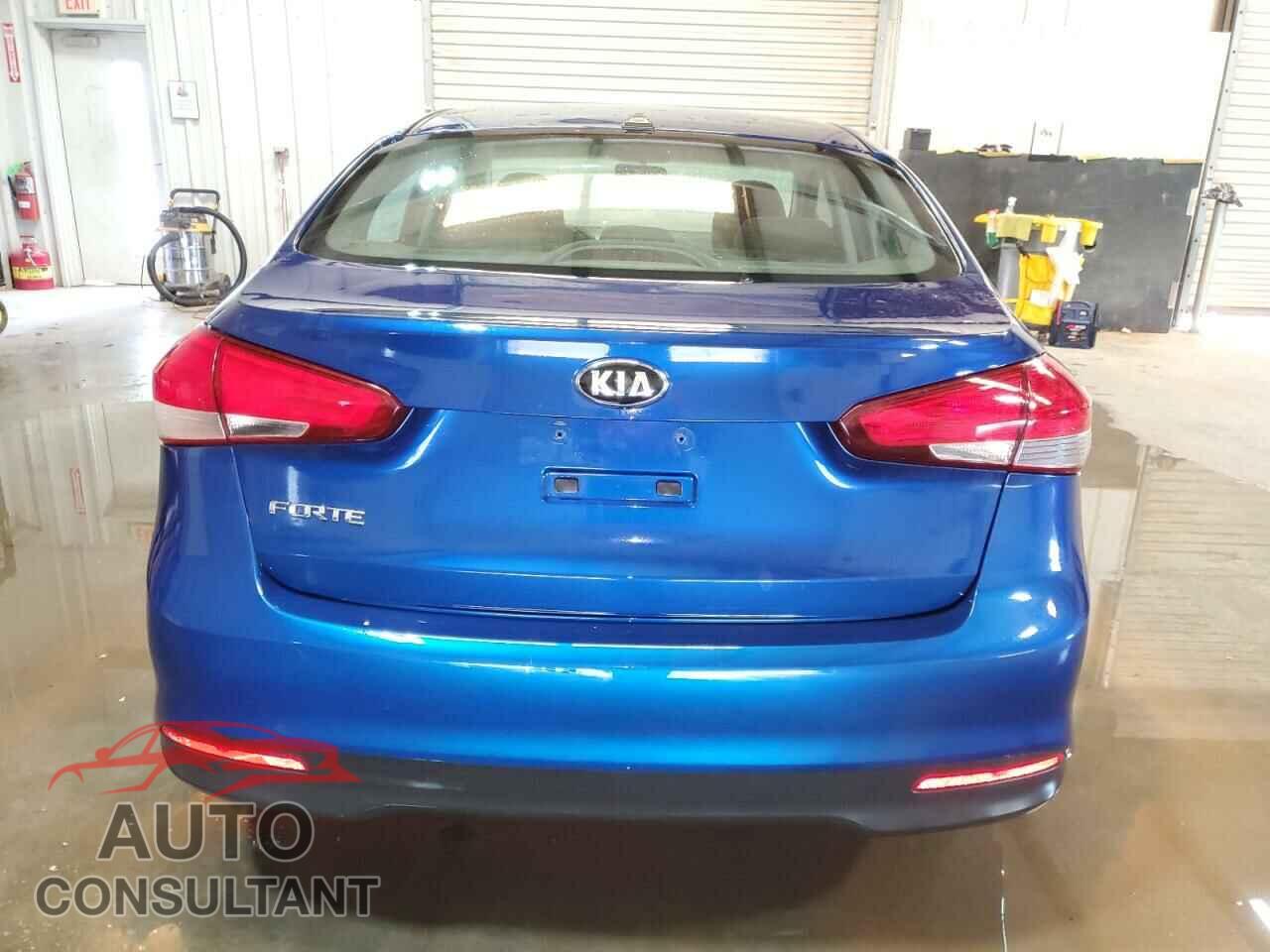 KIA FORTE 2017 - 3KPFK4A78HE010849