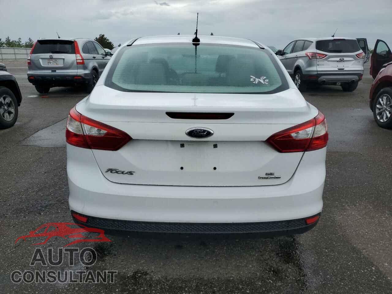 FORD FOCUS 2014 - 1FADP3F29EL219056