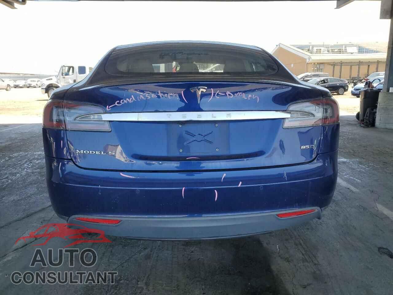 TESLA MODEL S 2015 - 5YJSA1H22FF095172