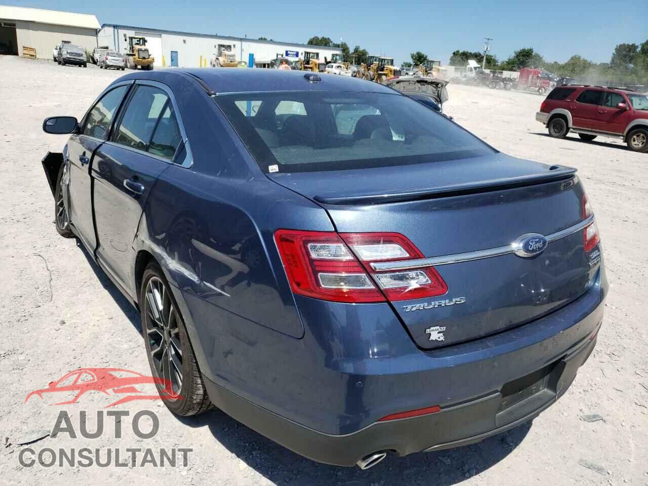FORD TAURUS 2018 - 1FAHP2E81JG113155