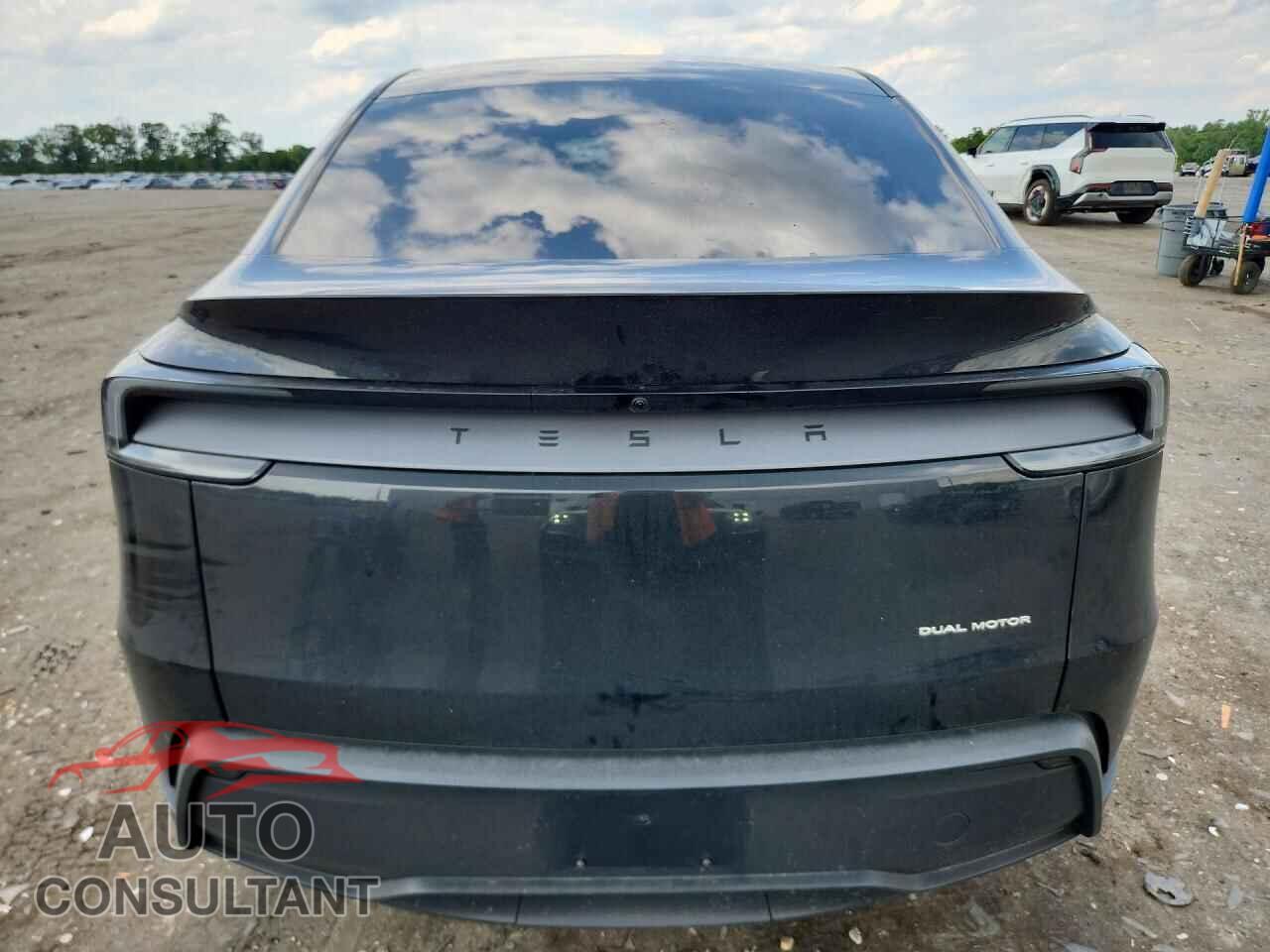 TESLA MODEL Y 2026 - 7SAYGDEE9TA584723