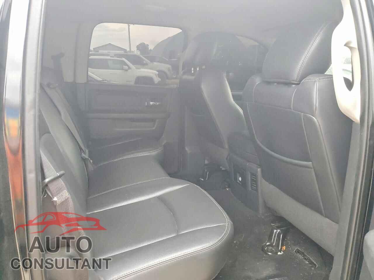 DODGE RAM 1500 2012 - 1C6RD7MT7CS121164