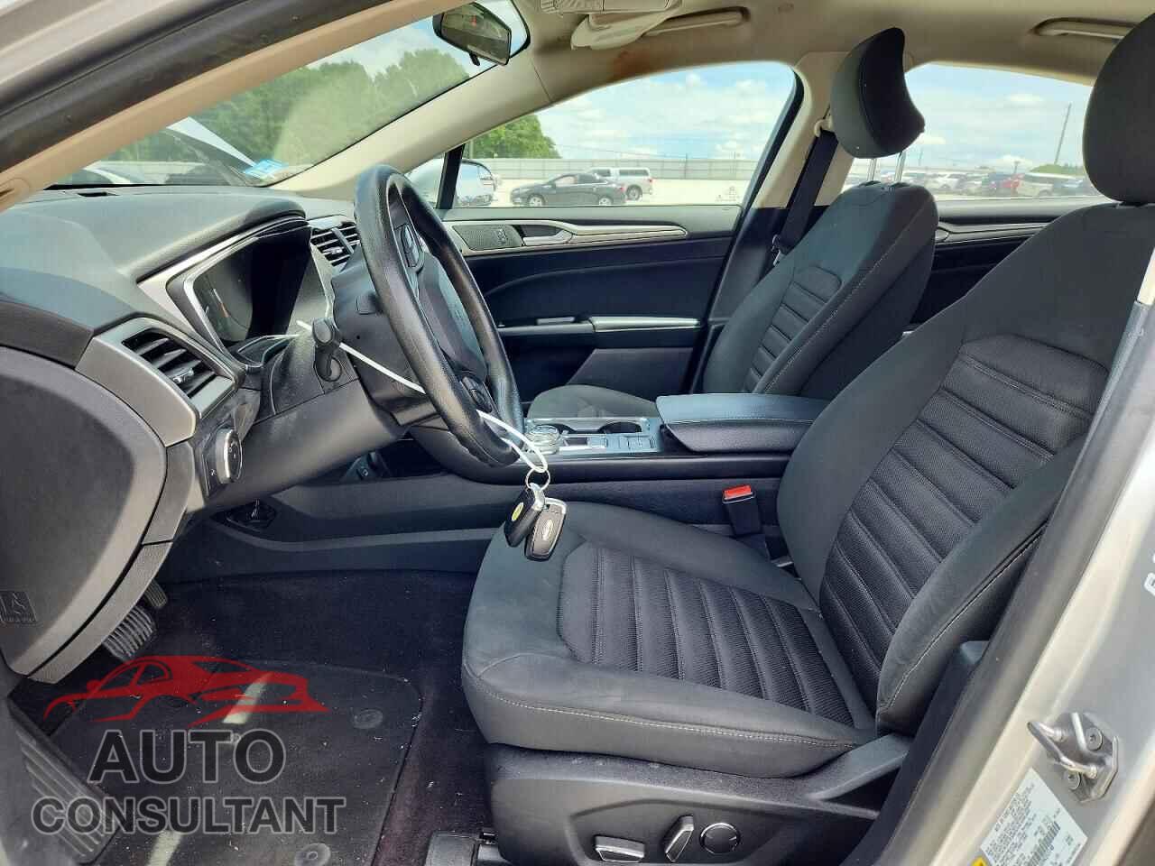 FORD FUSION 2017 - 3FA6P0LUXHR355148