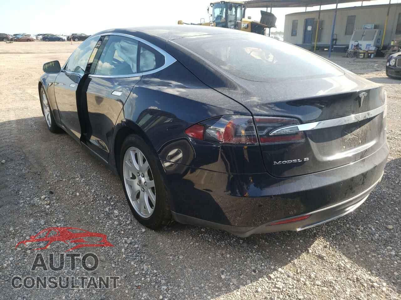 TESLA MODEL S 2013 - 5YJSA1CP2DFP23991