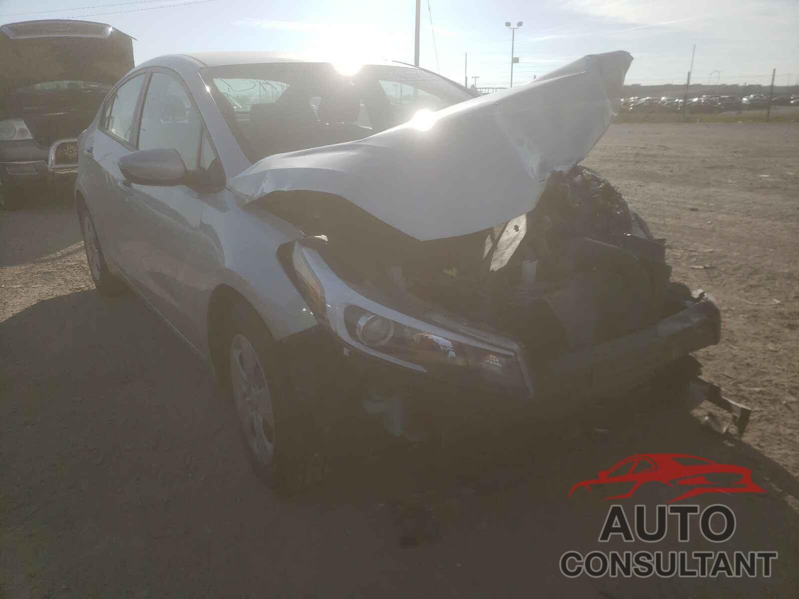 KIA FORTE 2018 - 3KPFK4A71JE276994