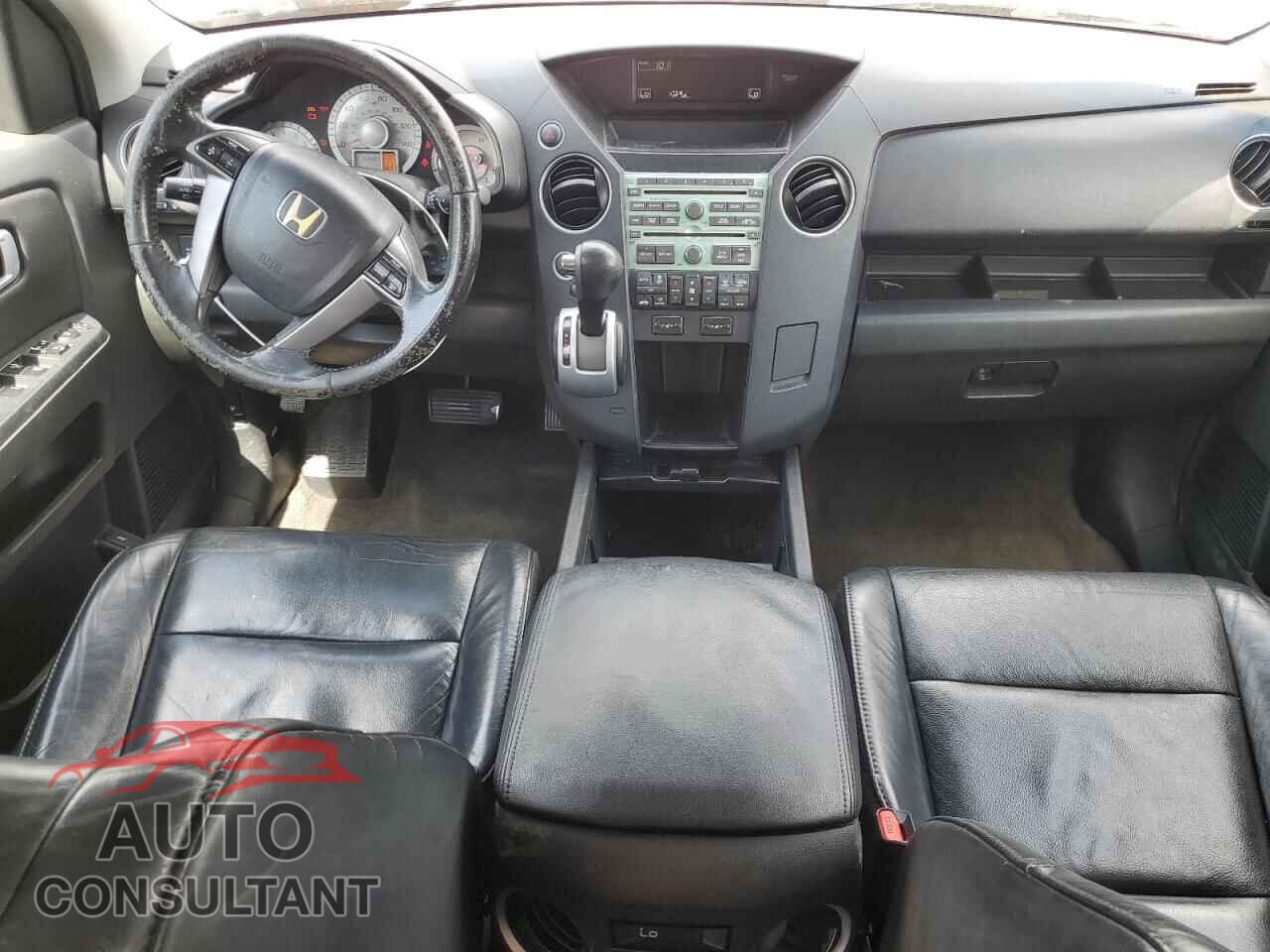 HONDA PILOT 2011 - 5FNYF4H65BB092650