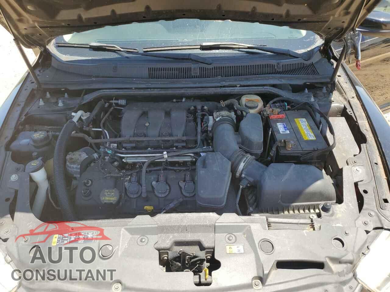 FORD TAURUS 2013 - 1FAHP2E87DG107915
