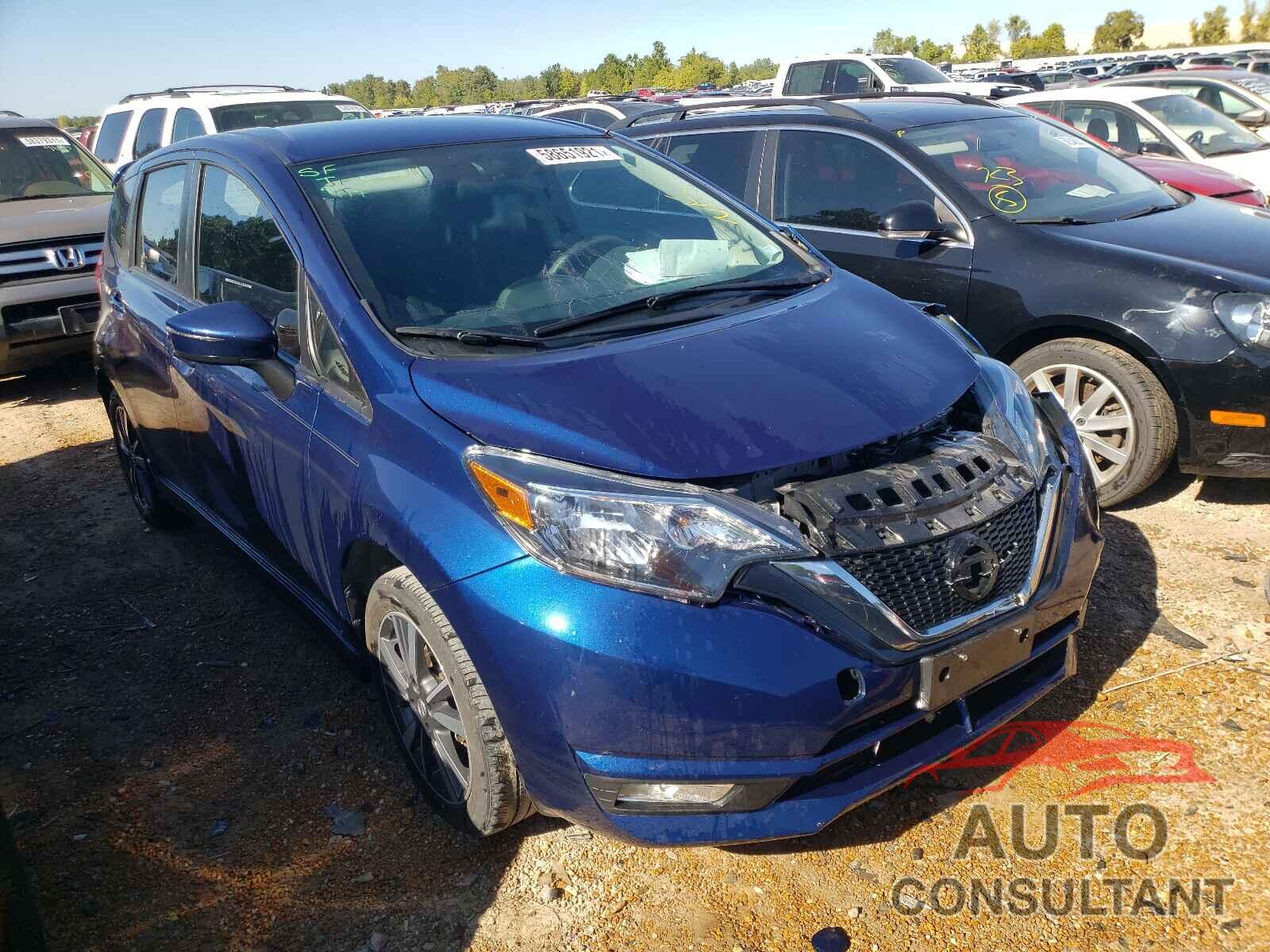 NISSAN VERSA 2018 - 3N1CE2CP1JL353180