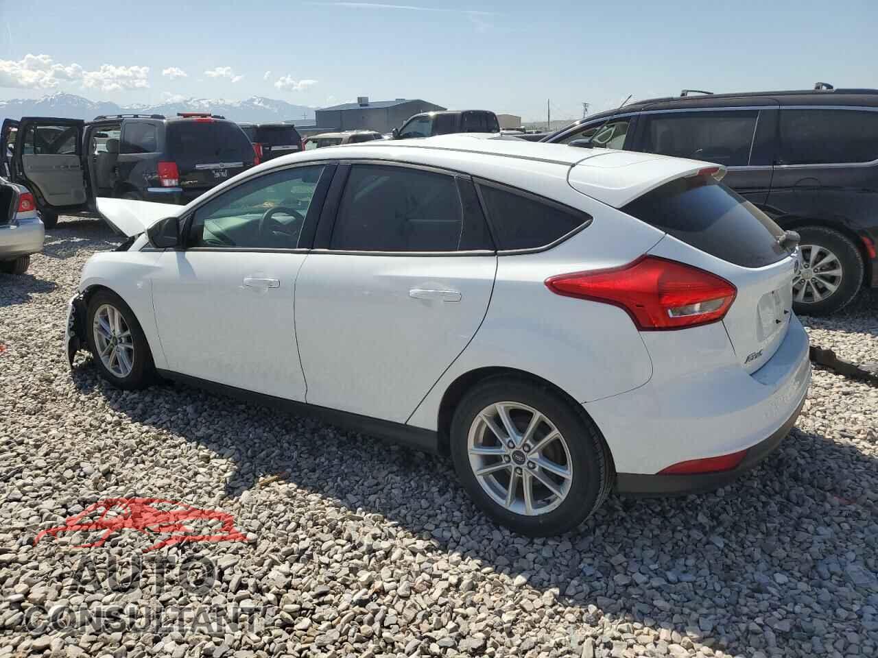 FORD FOCUS 2016 - 1FADP3K29GL271148