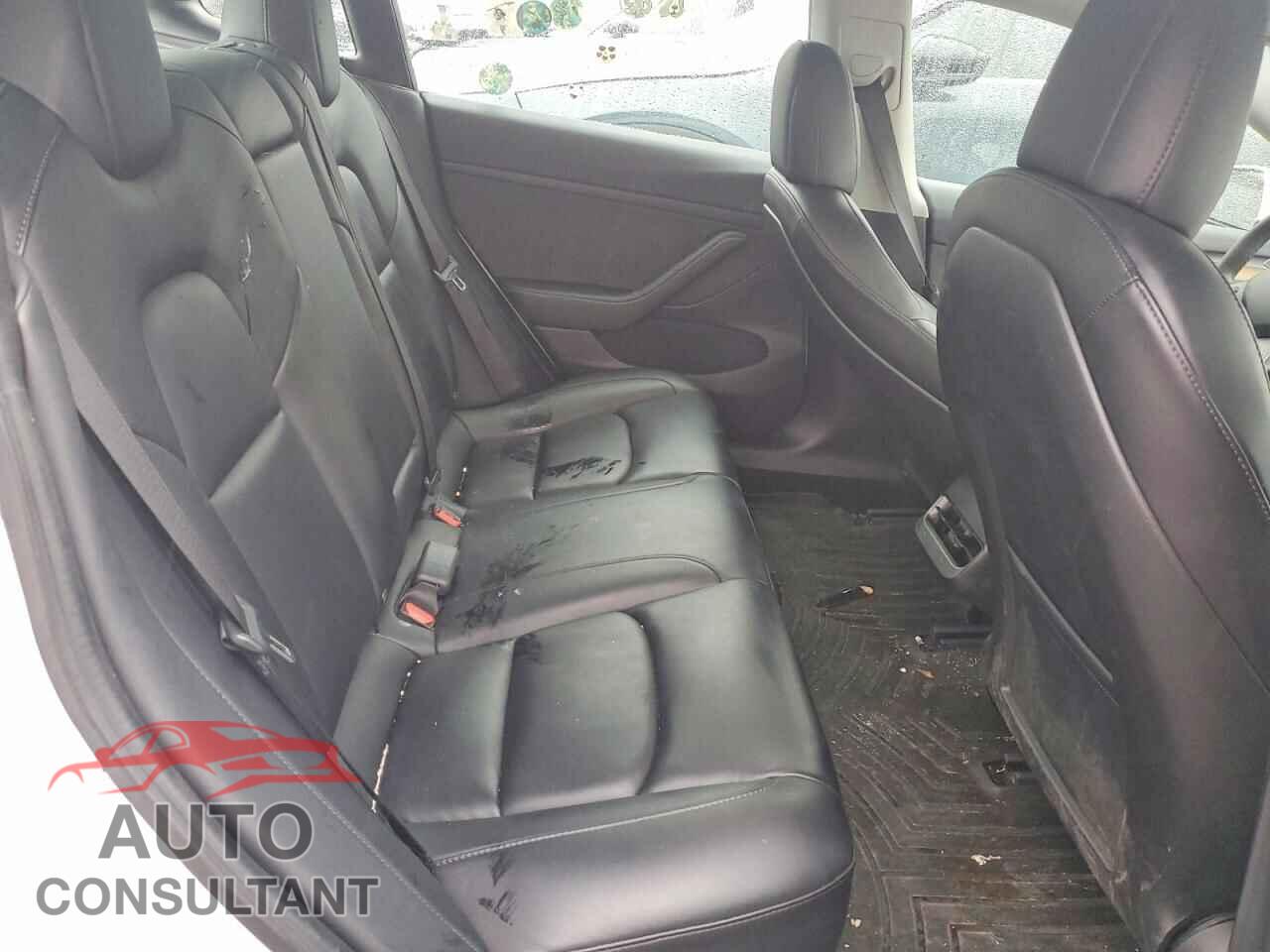 TESLA MODEL 3 2021 - 5YJ3E1EA0MF059076