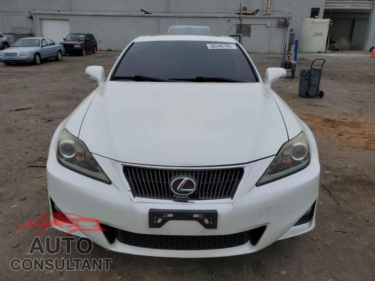LEXUS IS 2013 - JTHCF5C27D5061682