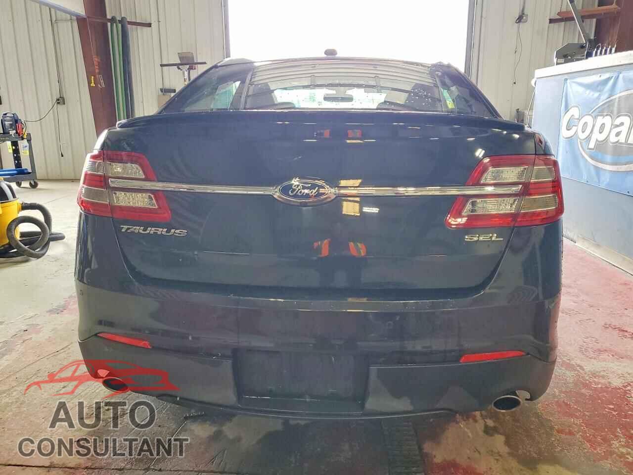 FORD TAURUS 2015 - 1FAHP2E87FG181452