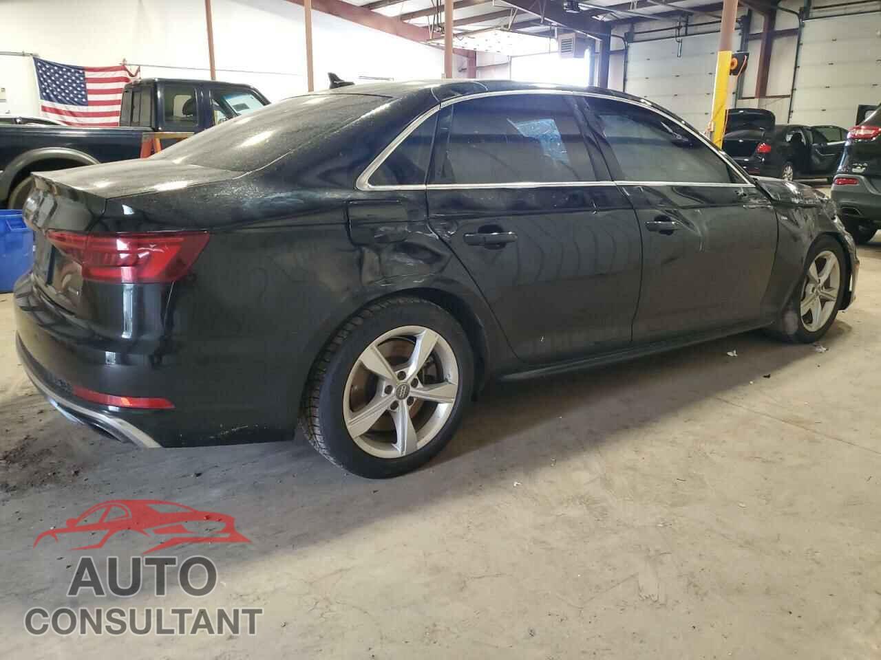AUDI A4 2019 - WAUDNAF42KN017890