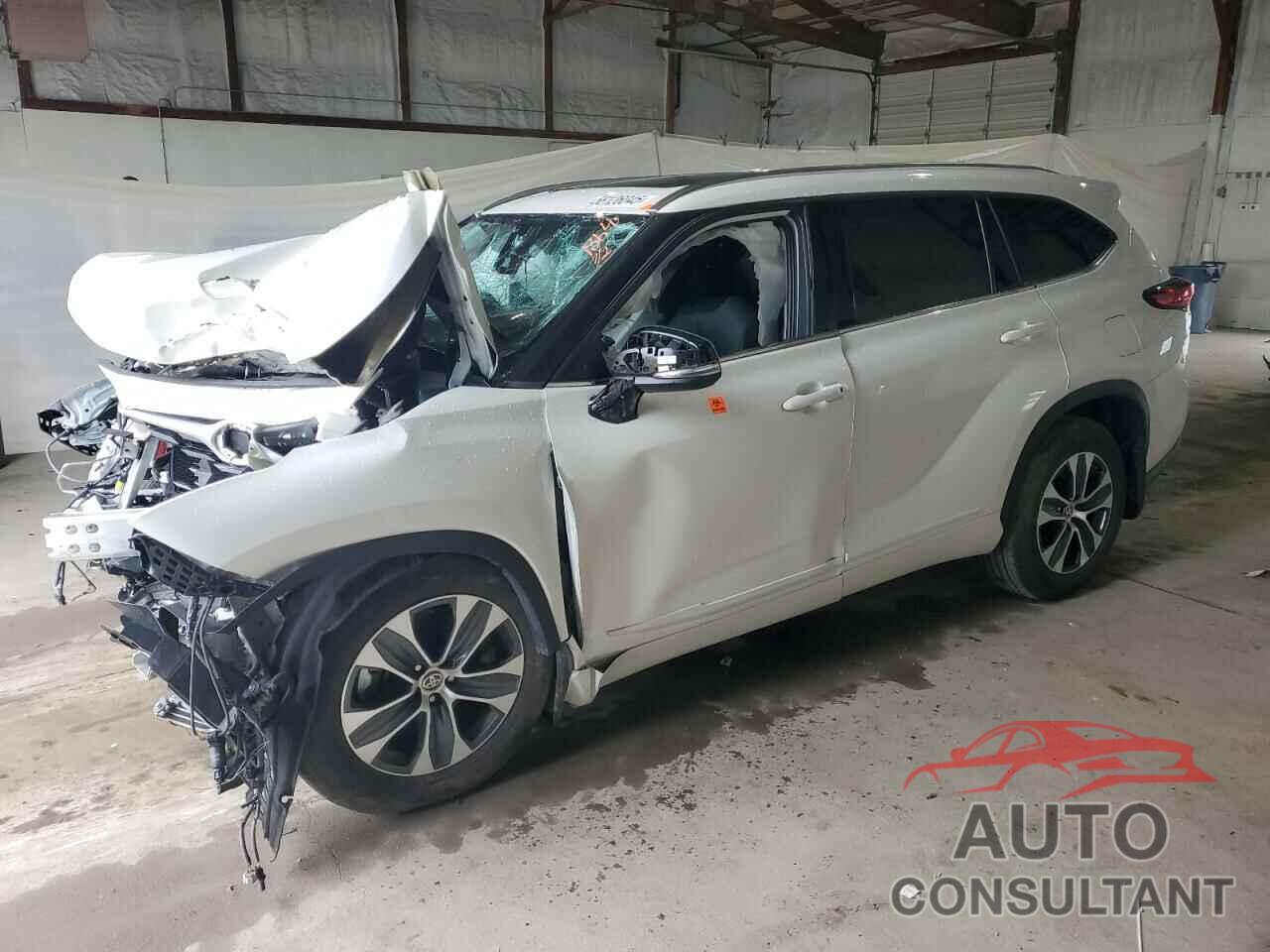 TOYOTA HIGHLANDER 2021 - 5TDGZRBH6MS531864