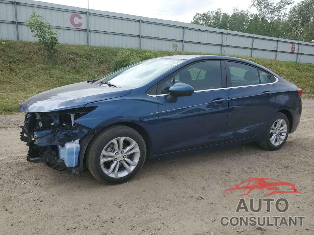 CHEVROLET CRUZE 2019 - 1G1BE5SM7K7110716
