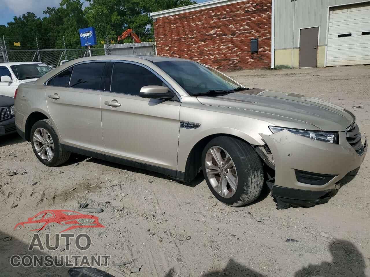 FORD TAURUS 2018 - 1FAHP2E83JG116851