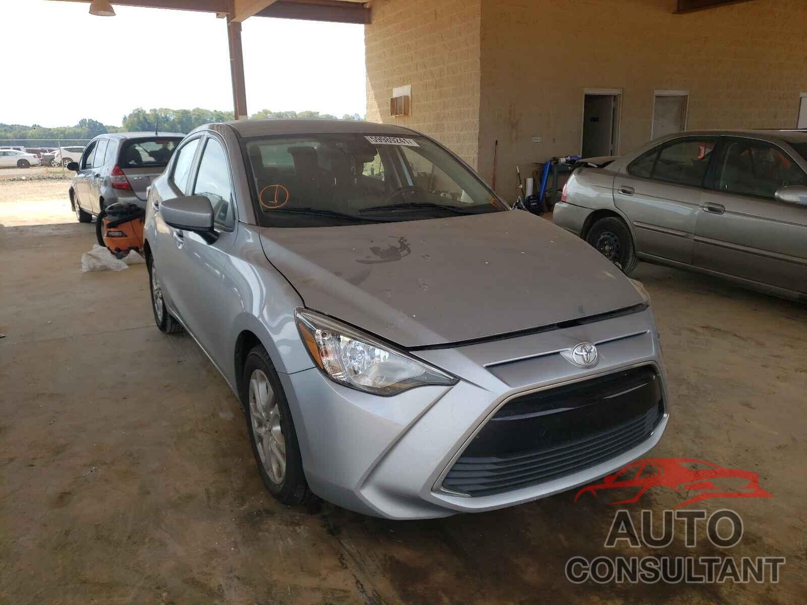 TOYOTA YARIS 2018 - 3MYDLBYV4JY316093