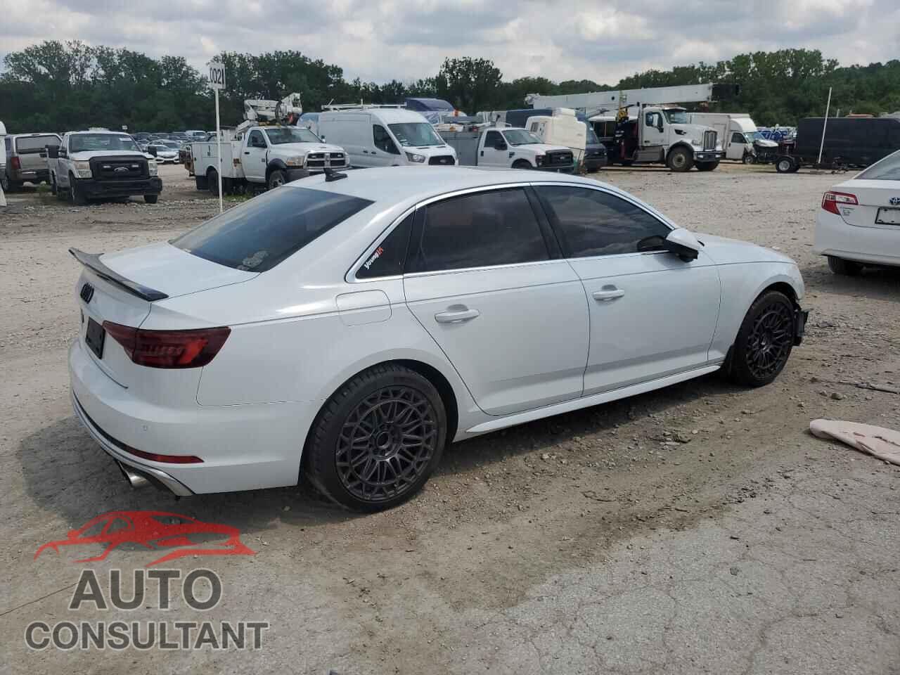 AUDI S4/RS4 2018 - WAUC4AF4XJA044226