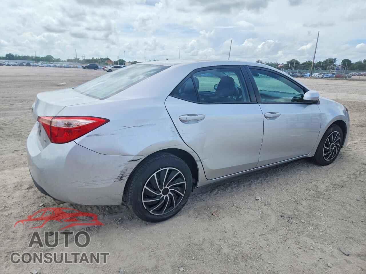 TOYOTA COROLLA 2017 - 5YFBURHEXHP707593