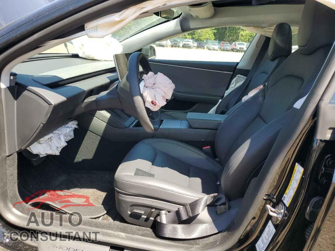 TESLA MODEL 3 2024 - 5YJ3E1EA9RF744300