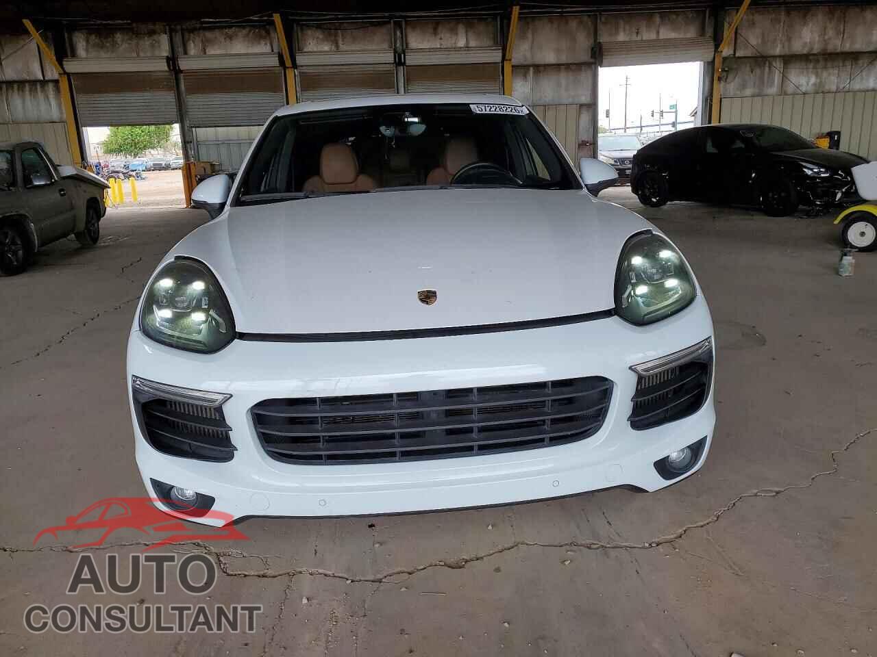 PORSCHE CAYENNE 2017 - WP1AB2A27HLA50123