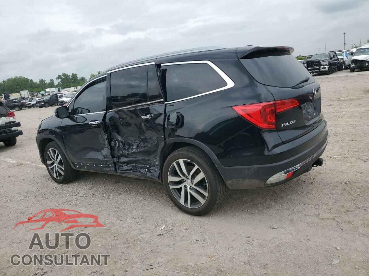 HONDA PILOT 2018 - 5FNYF6H93JB017076